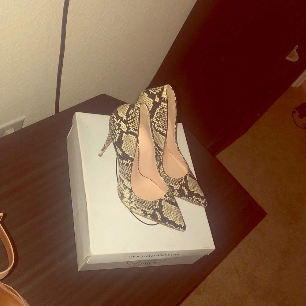 Snakeskin Aldo Heels